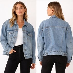Levi’s Premium Light Wash Denim Trucker Jacket Vintage Wash Classic Size M
